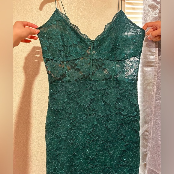 Windsor Dresses & Skirts - Windsor Adelaide Formal Glitter Lace Slit Long Dress.Size XL Color:Hunter Green